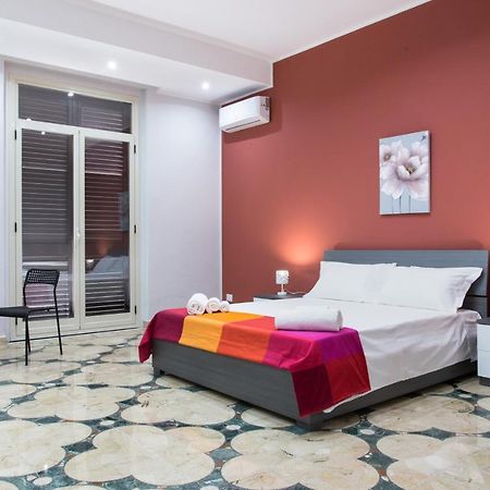 Lotus Of Etna Apartment Catania Bagian luar foto