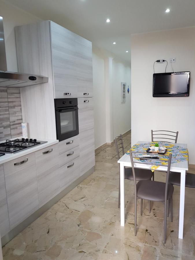 Lotus Of Etna Apartment Catania Bagian luar foto